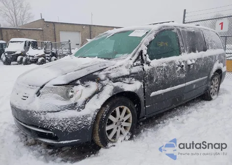 2011 Chrysler Town & Country Touring-L z USA, uszkodzony, nr VIN 2A4RR8DG8BR800566